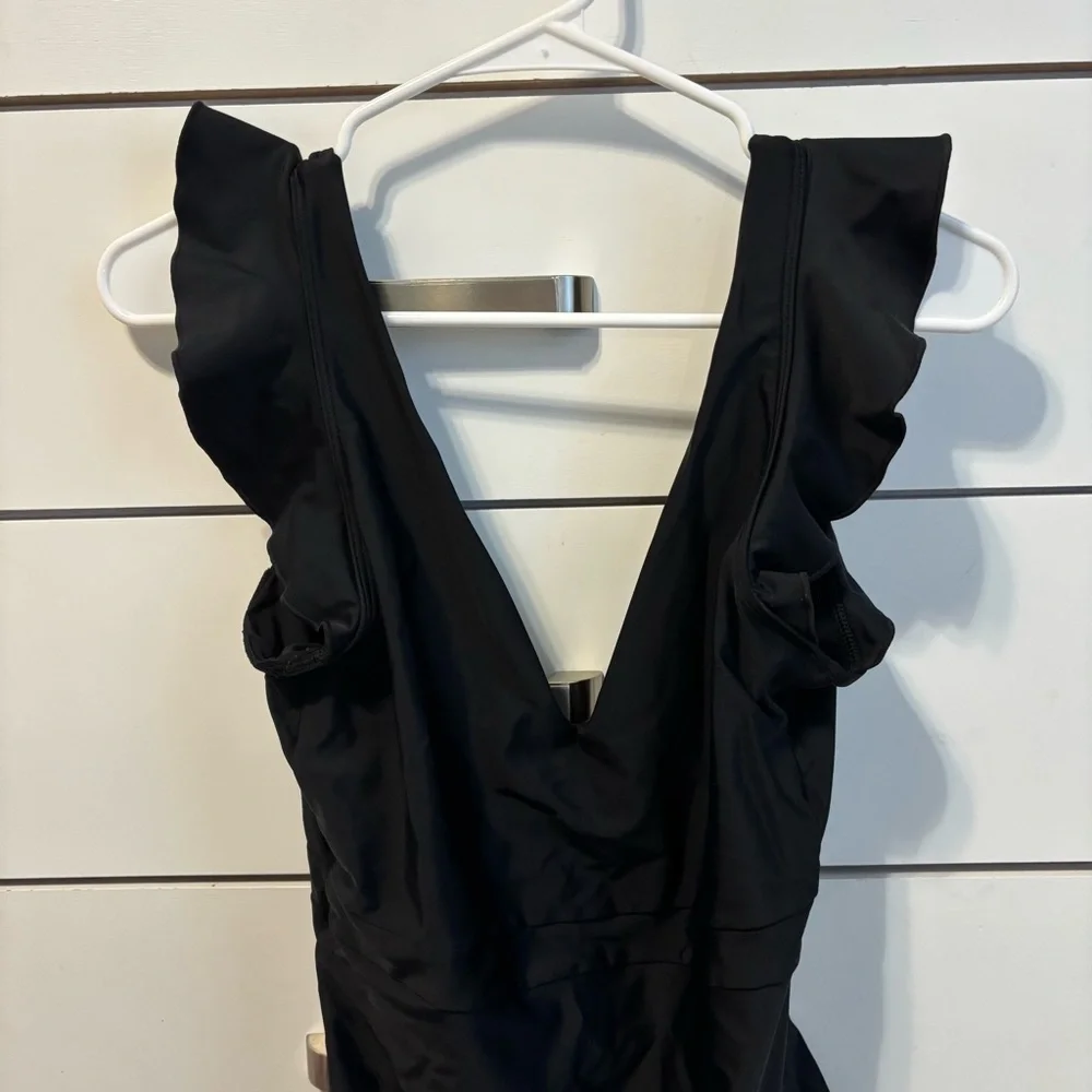 Summersalt The Ruffle Backflip - Picture 4 of 7